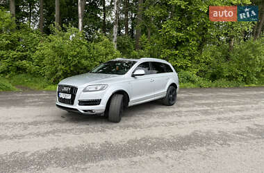 Внедорожник / Кроссовер Audi Q7 2015 в 