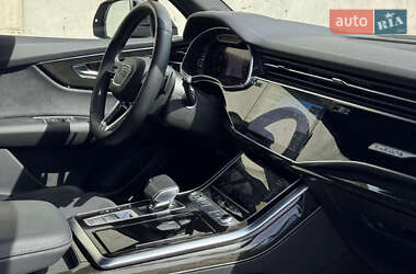 Внедорожник / Кроссовер Audi Q7 2022 в 