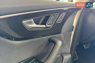 Внедорожник / Кроссовер Audi Q7 2022 в 