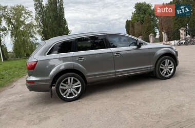 Внедорожник / Кроссовер Audi Q7 2011 в 