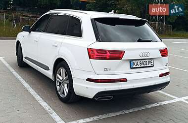 Внедорожник / Кроссовер Audi Q7 2017 в 