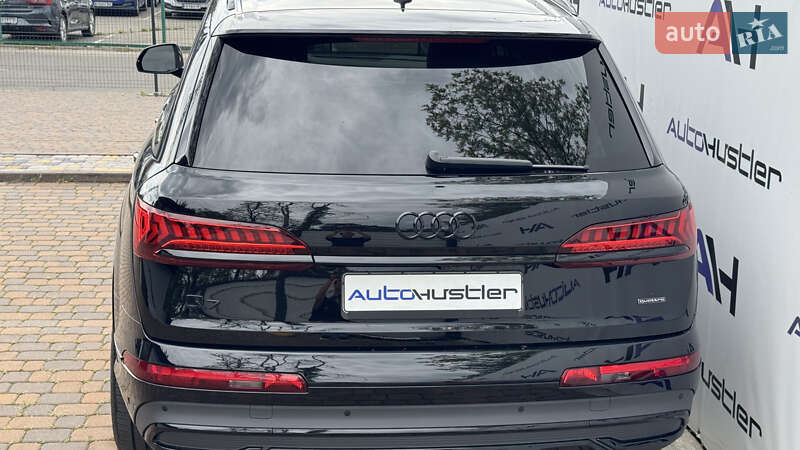 Внедорожник / Кроссовер Audi Q7 2020 в Киеве