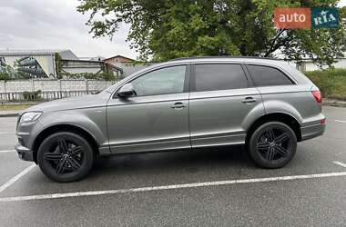 Внедорожник / Кроссовер Audi Q7 2015 в 