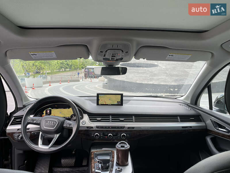 Позашляховик / Кросовер Audi Q7 2018 в Києві