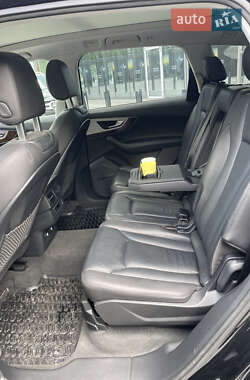 Позашляховик / Кросовер Audi Q7 2018 в Києві