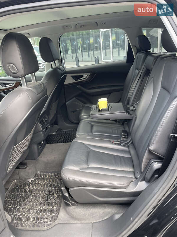 Позашляховик / Кросовер Audi Q7 2018 в Києві