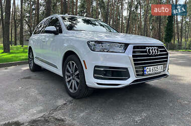 Внедорожник / Кроссовер Audi Q7 2018 в 