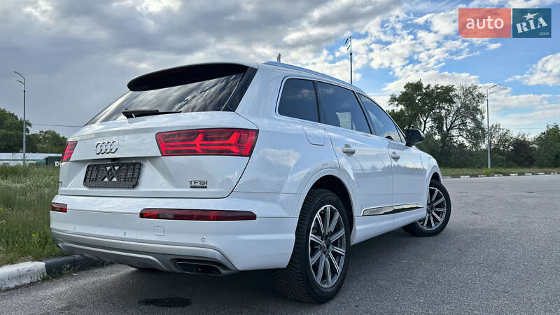 Внедорожник / Кроссовер Audi Q7 2016 в Киеве