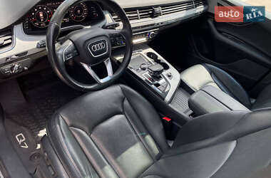 Внедорожник / Кроссовер Audi Q7 2018 в 
