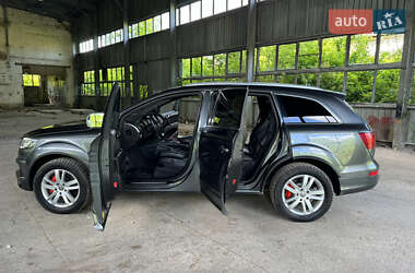 Внедорожник / Кроссовер Audi Q7 2011 в 