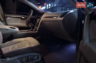 Внедорожник / Кроссовер Audi Q7 2011 в 