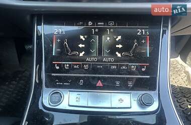 Внедорожник / Кроссовер Audi Q7 2021 в 