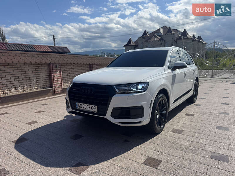 Audi Q7 2016