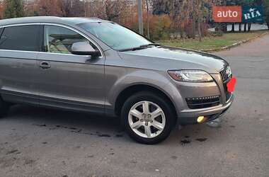 Внедорожник / Кроссовер Audi Q7 2014 в 