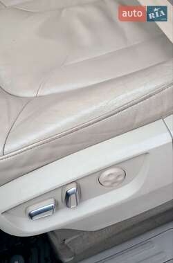 Внедорожник / Кроссовер Audi Q7 2014 в 