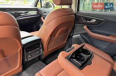 Внедорожник / Кроссовер Audi Q7 2023 в 