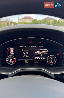 Внедорожник / Кроссовер Audi Q7 2016 в 
