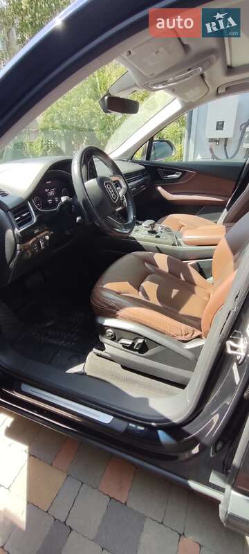 Внедорожник / Кроссовер Audi Q7 2017 в Житомире