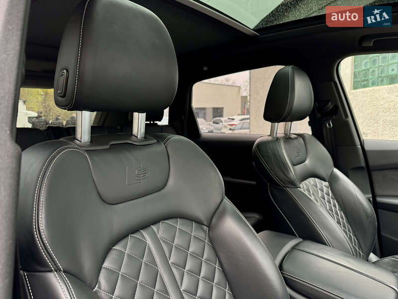 Внедорожник / Кроссовер Audi Q7 2018 в Ужгороде
