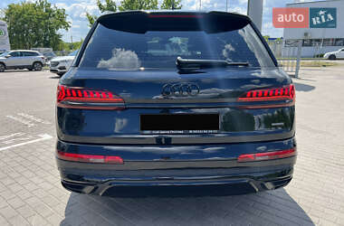 Внедорожник / Кроссовер Audi Q7 2023 в 