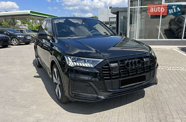 Внедорожник / Кроссовер Audi Q7 2023 в 
