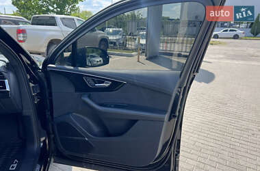Внедорожник / Кроссовер Audi Q7 2023 в 