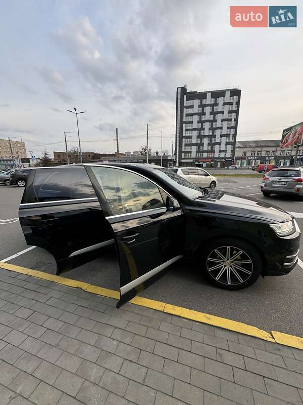 Позашляховик / Кросовер Audi Q7 2016 в Києві