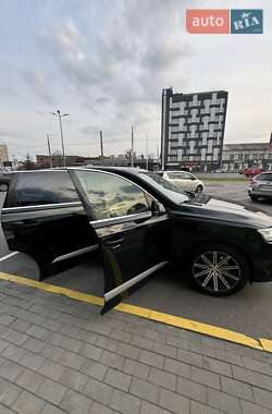 Позашляховик / Кросовер Audi Q7 2016 в 
