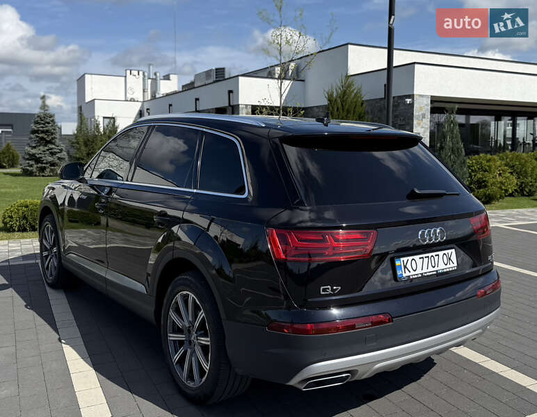 Внедорожник / Кроссовер Audi Q7 2018 в Мукачево