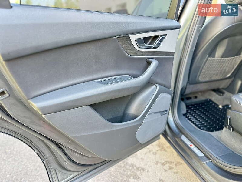 Внедорожник / Кроссовер Audi Q7 2016 в Ровно фото 28 Внедорожник / Кроссовер Audi Q7 2016 в Ровно