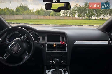 Внедорожник / Кроссовер Audi Q7 2011 в 