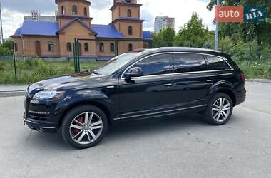 Внедорожник / Кроссовер Audi Q7 2015 в Киеве