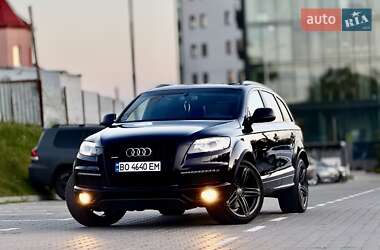 Внедорожник / Кроссовер Audi Q7 2012 в 