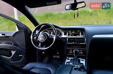 Внедорожник / Кроссовер Audi Q7 2012 в 