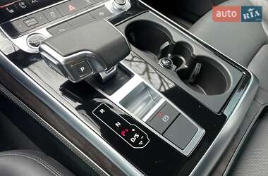 Внедорожник / Кроссовер Audi Q7 2021 в 