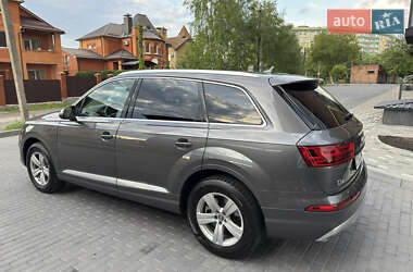 Внедорожник / Кроссовер Audi Q7 2018 в 