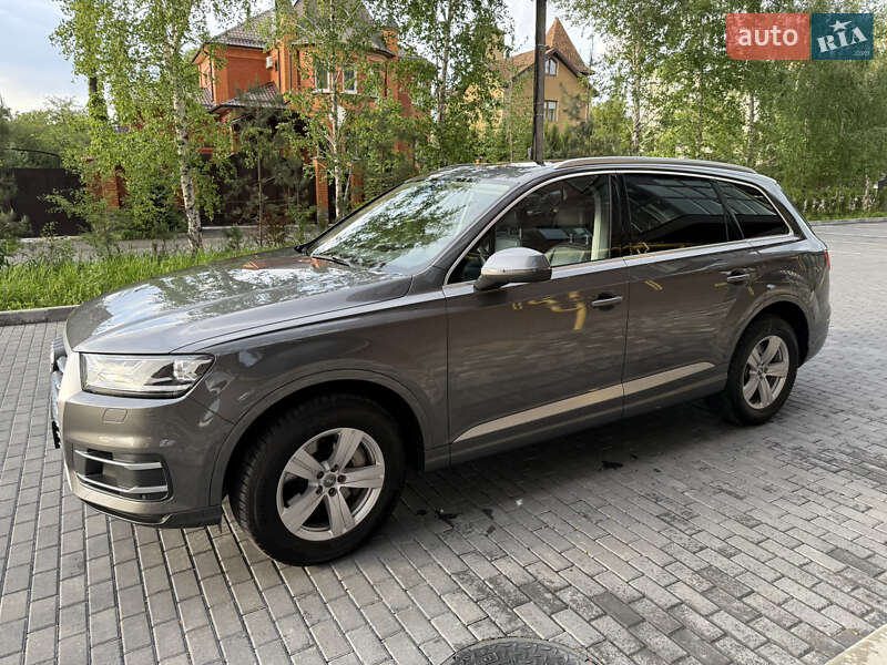Позашляховик / Кросовер Audi Q7 2018 в Києві