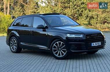 Внедорожник / Кроссовер Audi Q7 2017 в 