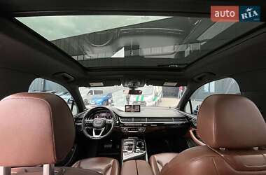 Внедорожник / Кроссовер Audi Q7 2017 в 