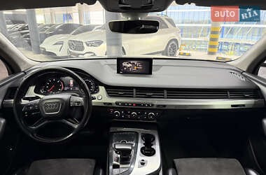 Внедорожник / Кроссовер Audi Q7 2015 в 