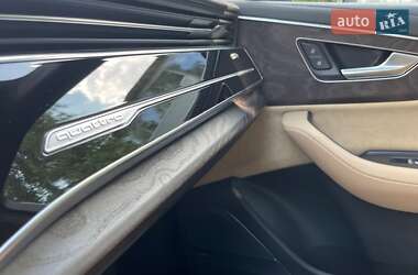 Позашляховик / Кросовер Audi Q7 2020 в 