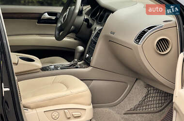 Внедорожник / Кроссовер Audi Q7 2007 в 