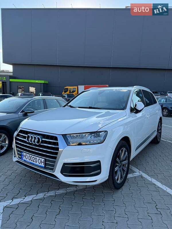 Позашляховик / Кросовер Audi Q7 2017 в Тернополі