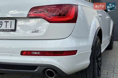 Внедорожник / Кроссовер Audi Q7 2012 в 