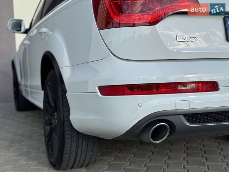 Внедорожник / Кроссовер Audi Q7 2012 в Стрые