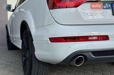 Внедорожник / Кроссовер Audi Q7 2012 в 