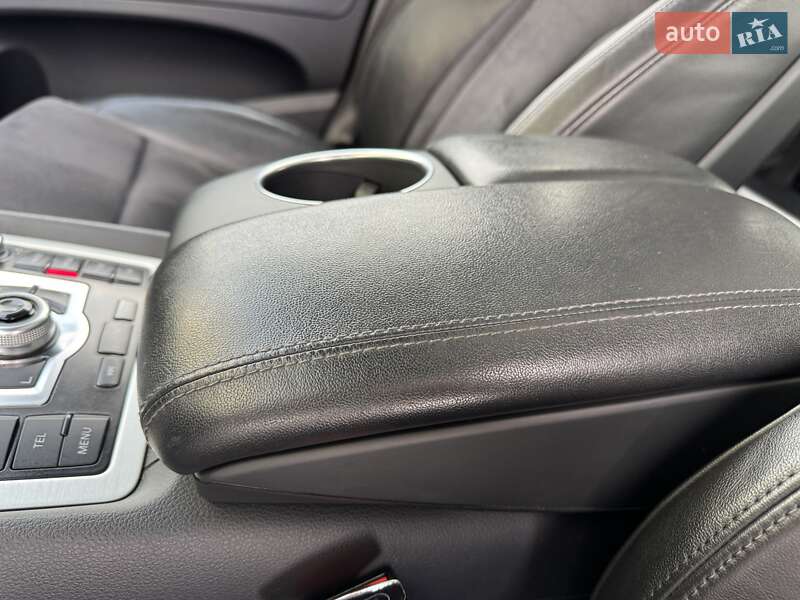 Внедорожник / Кроссовер Audi Q7 2012 в Стрые
