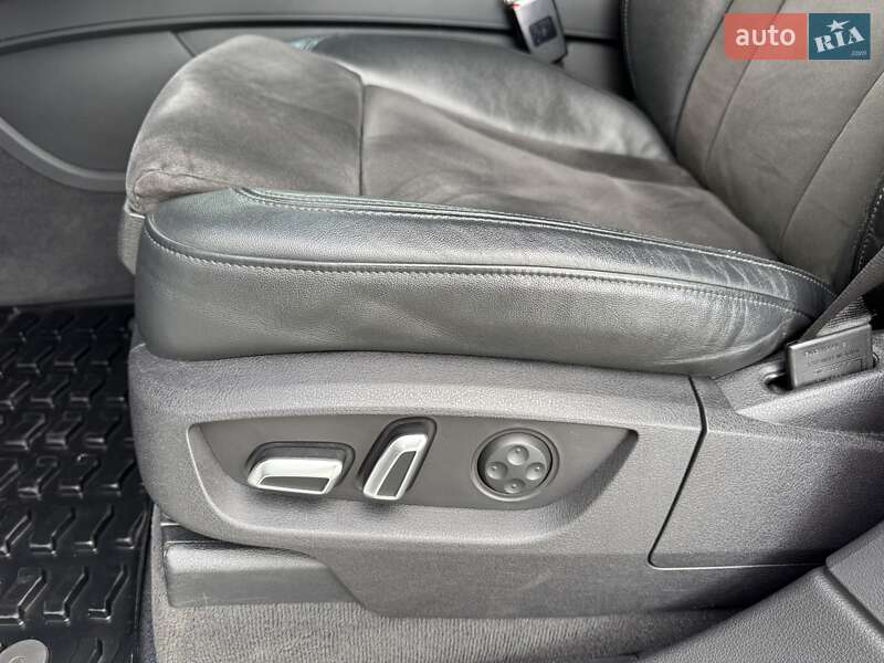 Внедорожник / Кроссовер Audi Q7 2012 в Стрые
