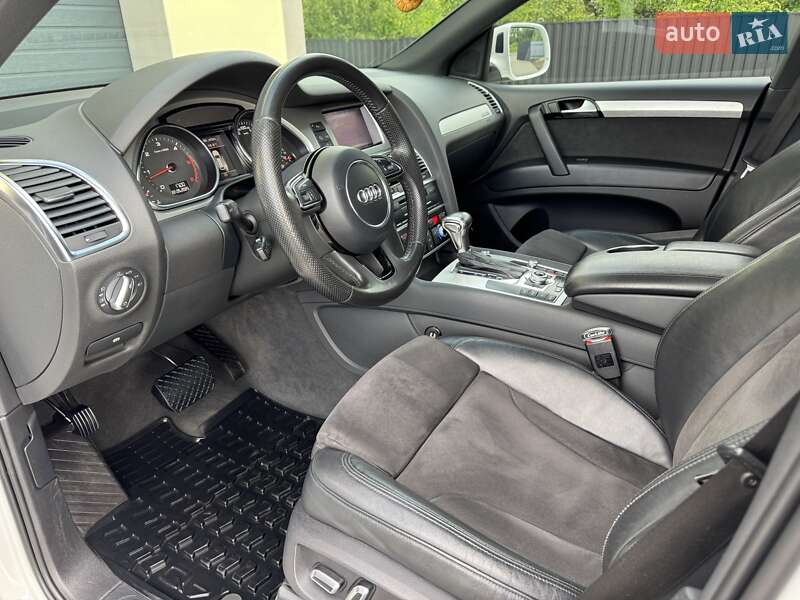 Внедорожник / Кроссовер Audi Q7 2012 в Стрые