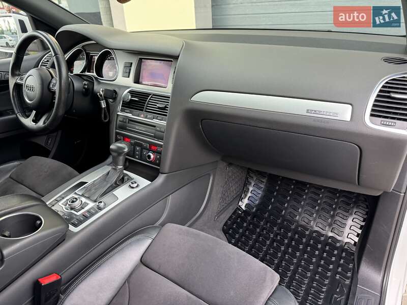 Внедорожник / Кроссовер Audi Q7 2012 в Стрые